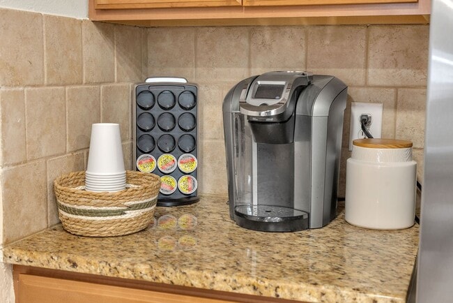 Building Photo - 746 Cape Cottage Ln