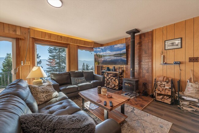 Building Photo - Fully Furnished 2 bed, 2 bath Ski Lease