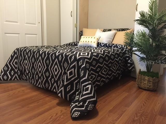 Building Photo - 1215 Panama Pl