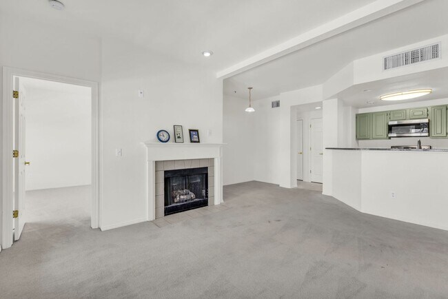 Building Photo - Canyon Creek 2 Bed