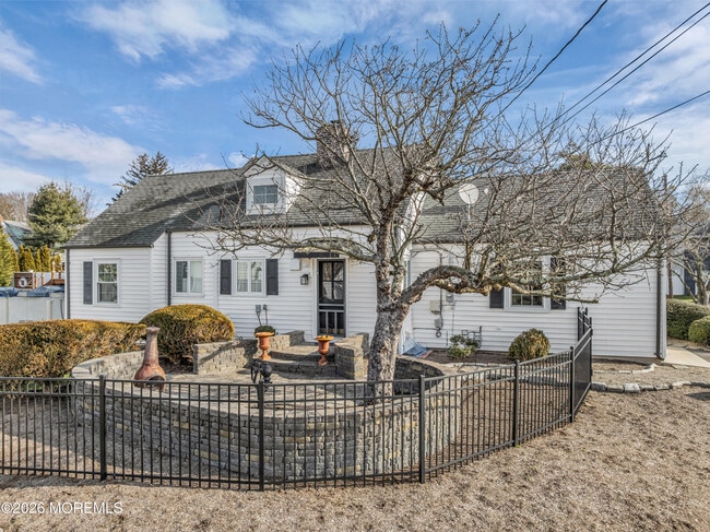 Building Photo - 18 Maiden Ln