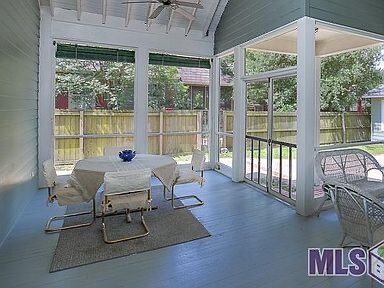 Building Photo - 225 LSU Avenue