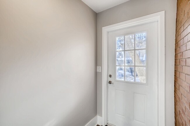 Building Photo - Completely Remodeled Historic Boulder Home...