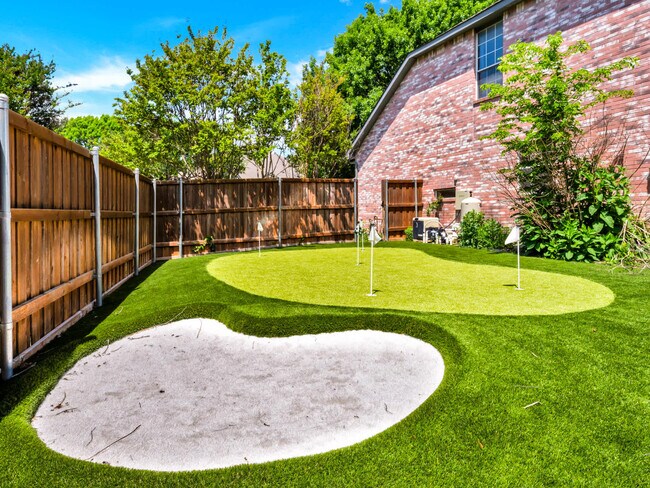 Building Photo - 3209 Normandy Dr