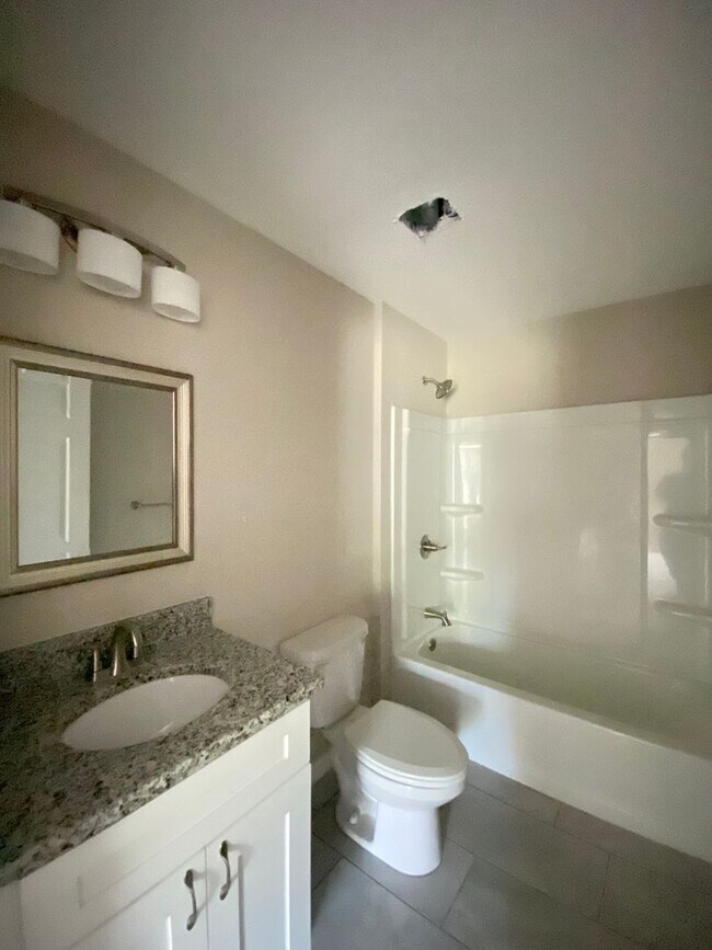 Building Photo - 4490 SW 150th Pl