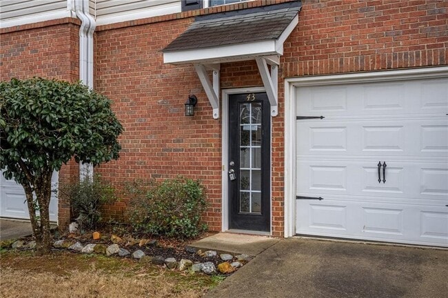 Building Photo - 43 Middlebrook Dr