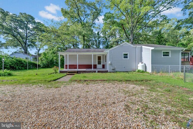 Building Photo - 8206 Waterford Rd