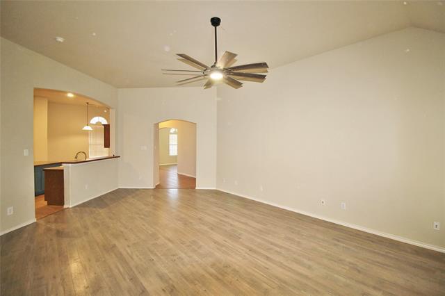 Building Photo - 314 Cascade Dr