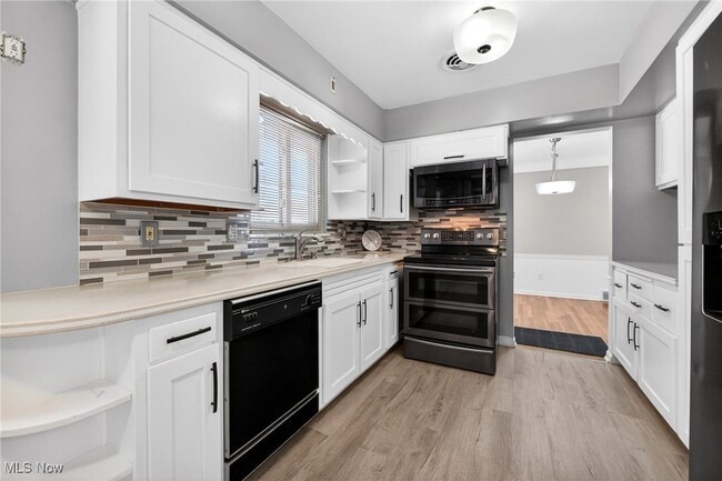 Building Photo - 8310 Broadview Rd