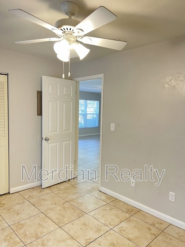 Building Photo - 7222 SW 45th Pl
