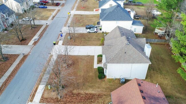 Building Photo - Beautiful 4BR Two-Story Home with Open Layout & Private Backyard!