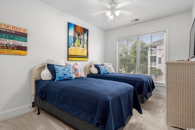 Building Photo - 2180 Waterview Dr