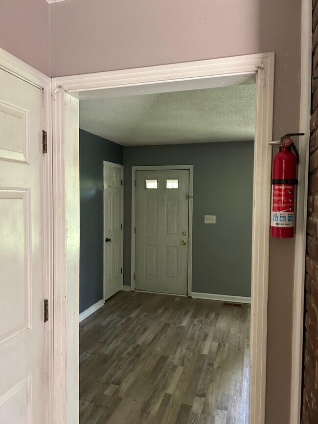 Building Photo - 3816 Blooming Grove Rd