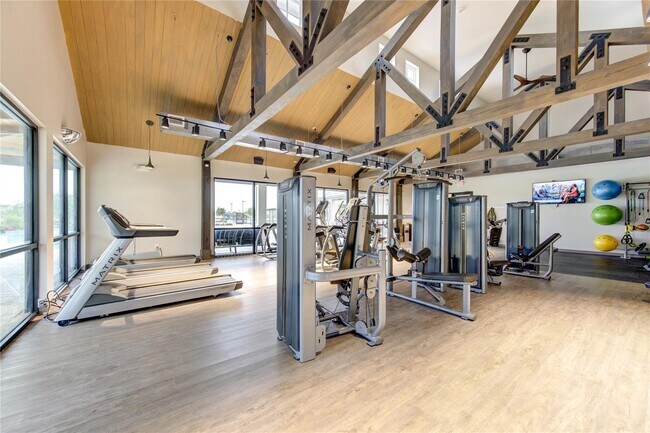 Building Photo - 9804 Rugged Oaks Dr