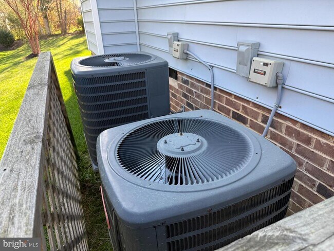 Building Photo - 13604 Providence Trail Cir