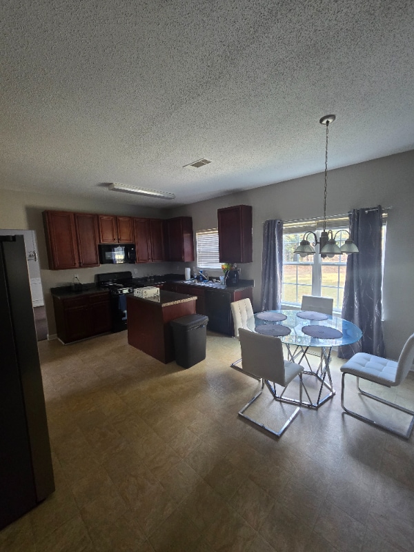 Building Photo - 4958 Wewatta St