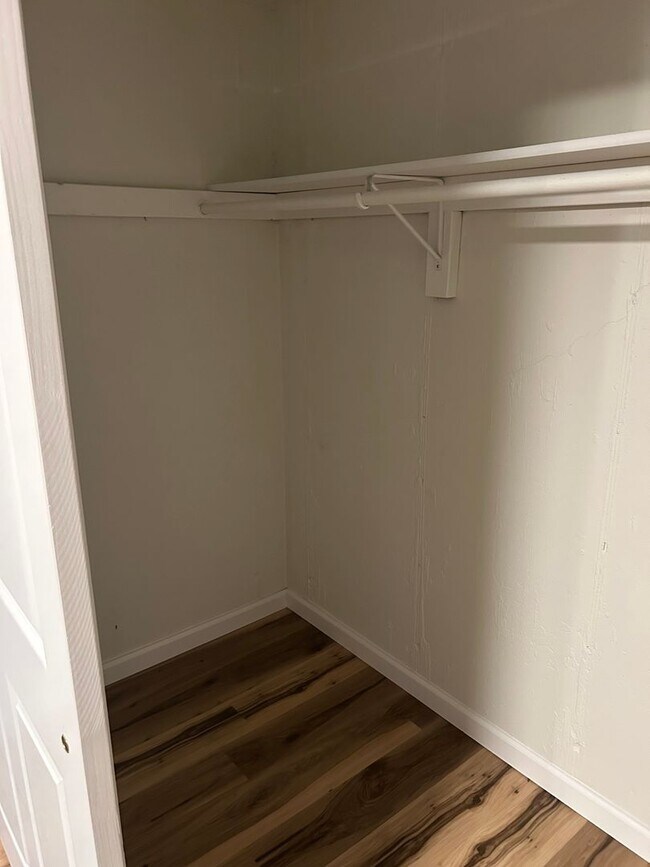 Building Photo - 348 McLean Ave