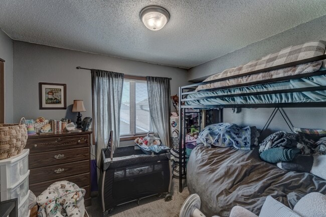 Building Photo - 4025 Wild Flower Dr