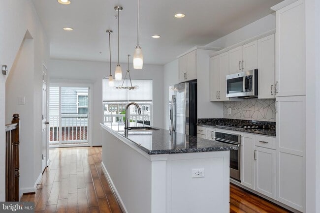 Building Photo - 12504 Rustic Rock Ln