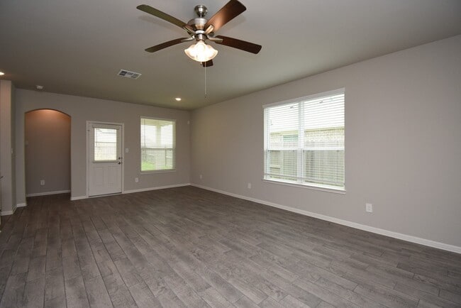 Building Photo - 2128 Port Jackson Dr