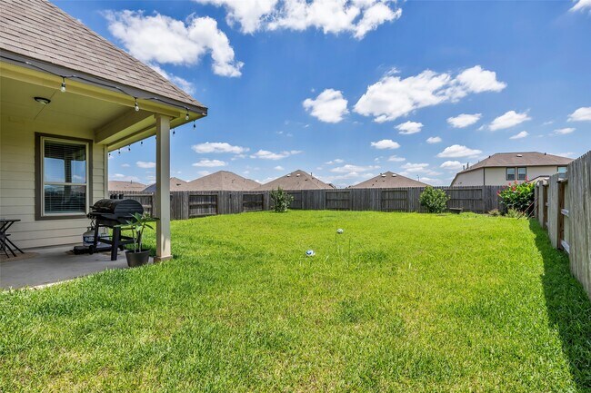 Building Photo - 17330 Hartford Field Ln