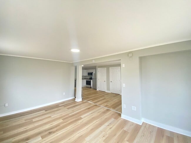 Building Photo - 241 S Main St