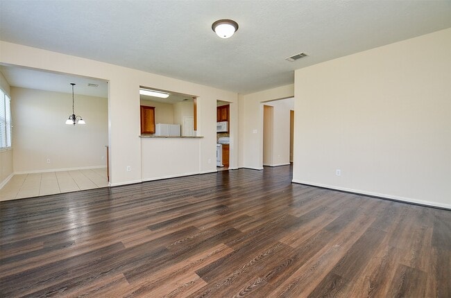 Building Photo - 7415 Oakwood Canyon Dr