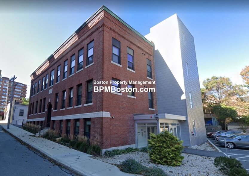 Building Photo - 2 Merrymount Pky