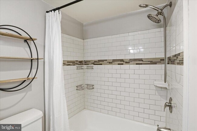 Building Photo - 440 N Armistead St