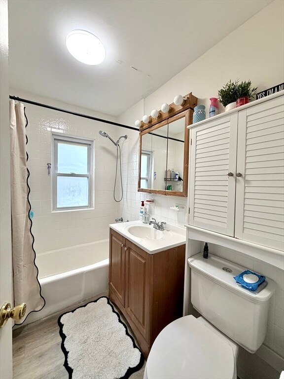 Building Photo - 3 Goldsmith Ave