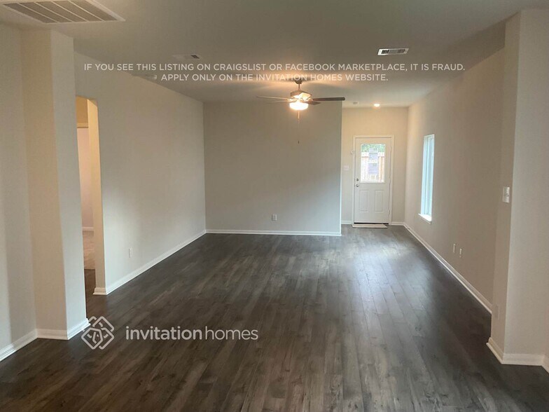 Building Photo - 8120 Sunberry Shadow Dr