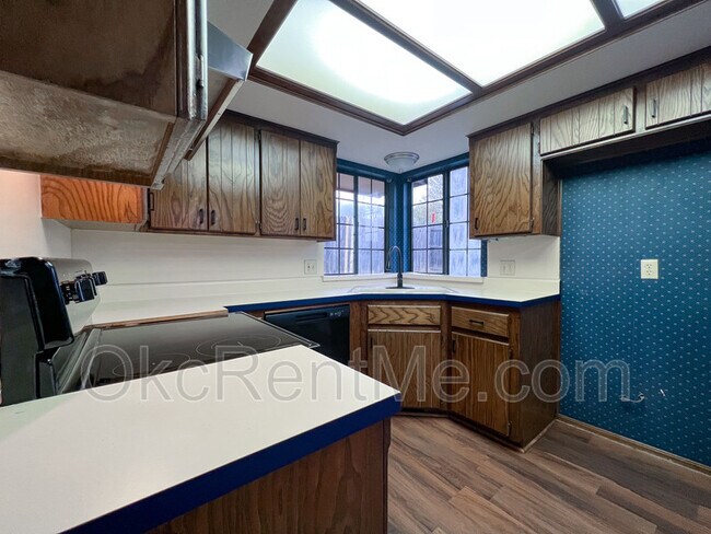 Building Photo - 6801 Chisholm Ct