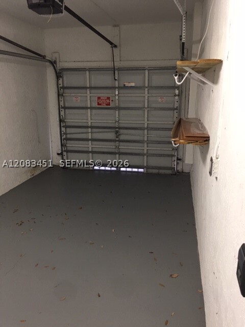 Building Photo - 833 SW 148th Pl