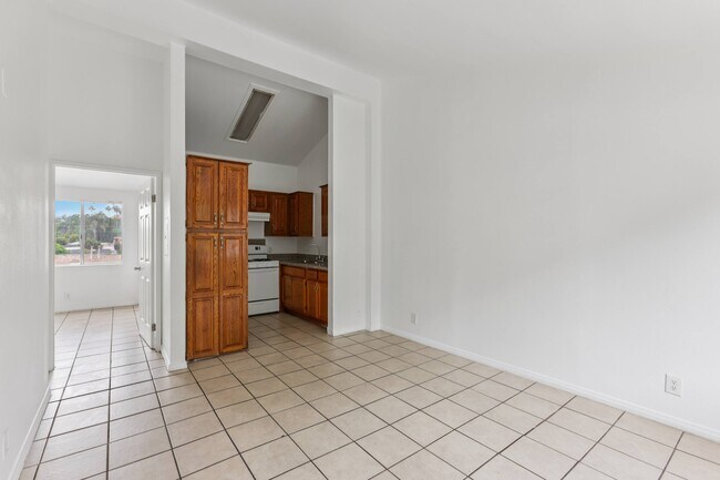 Floorplan - 4717-4727 Gambier/4716-4726 Butterfly