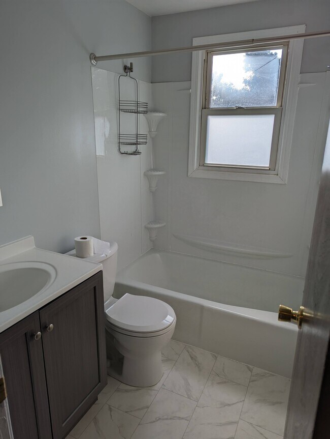 Building Photo - 3011 Dalton Pl SW