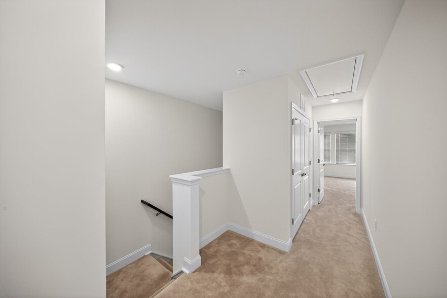 Building Photo - 16 Honeydew Wy