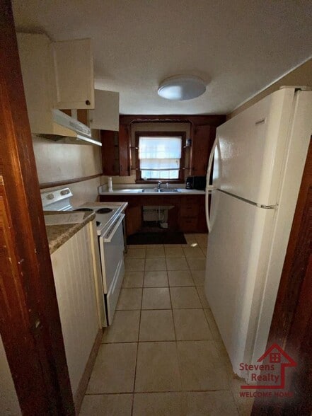 Building Photo - 3502 Lansing Ave