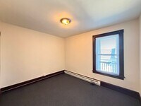Building Photo - 459 Beech St