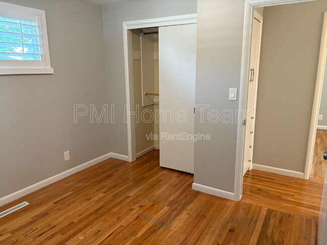 Building Photo - 442 N 250 E