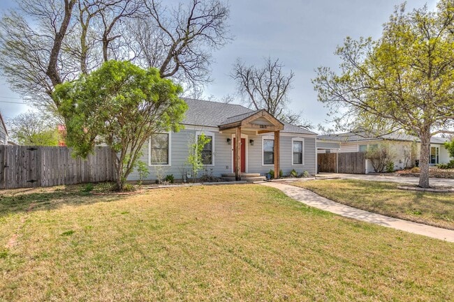 Building Photo - NOW AVAILABLE - Santa Rita Charmer w/ Deta...