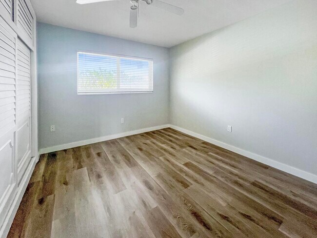 Building Photo - 331 Tequesta Dr