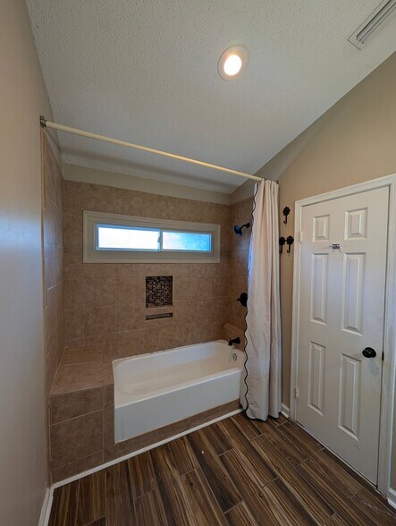 Building Photo - 4211 Minnard Ct