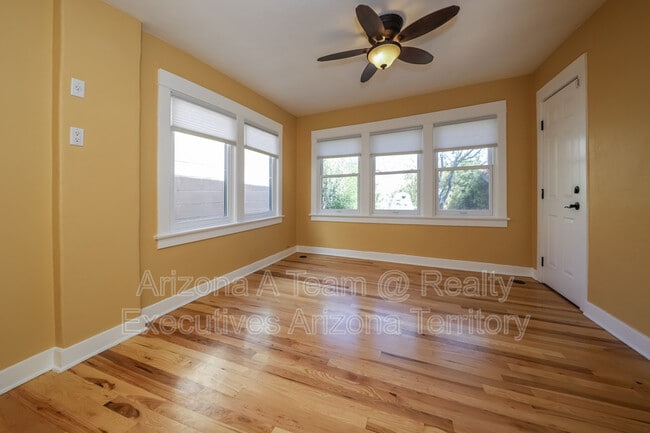 Building Photo - 2221 1st St