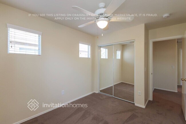 Building Photo - 4170 E Betsy Ln