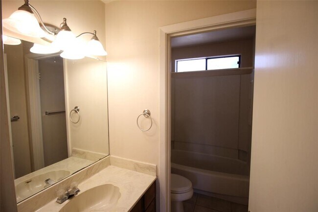 Building Photo - 5005 Cana Cove