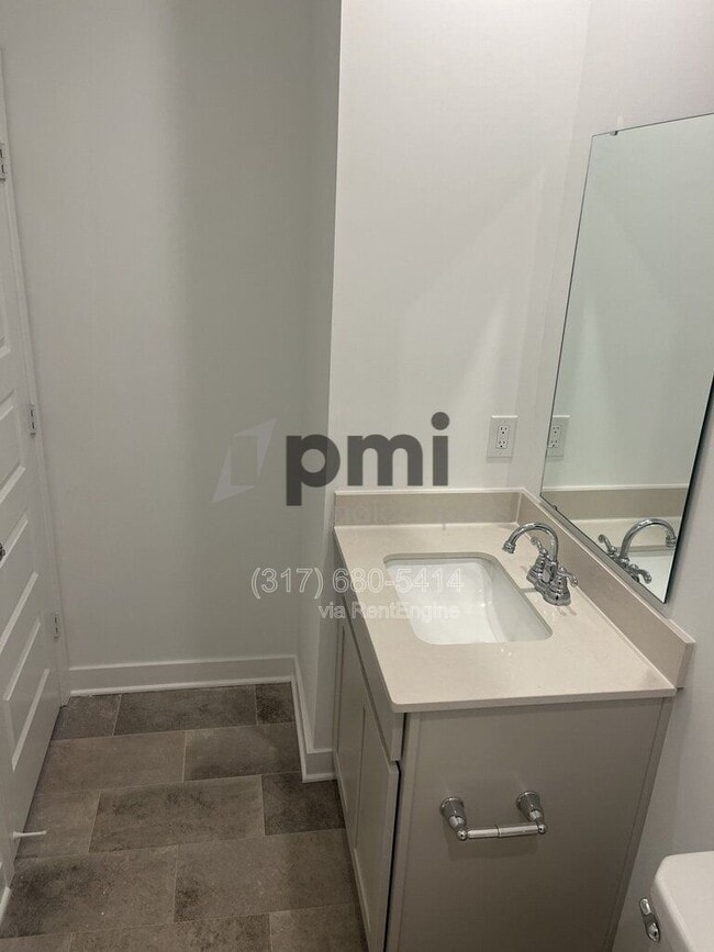 Building Photo - 10819 Gate Cir