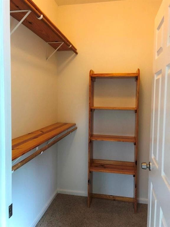 Building Photo - 2202 East Side Dr