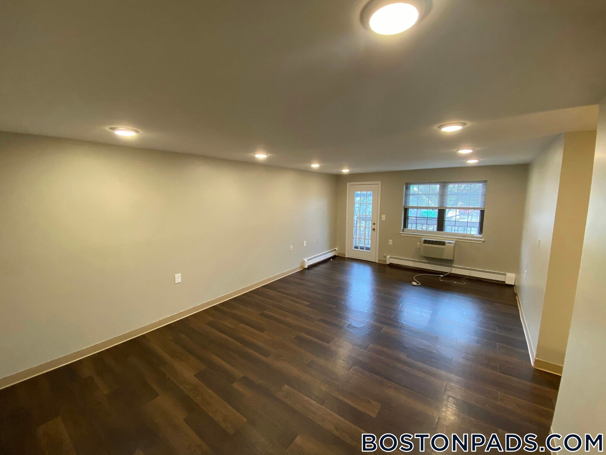 Building Photo - 757 Highland Ave