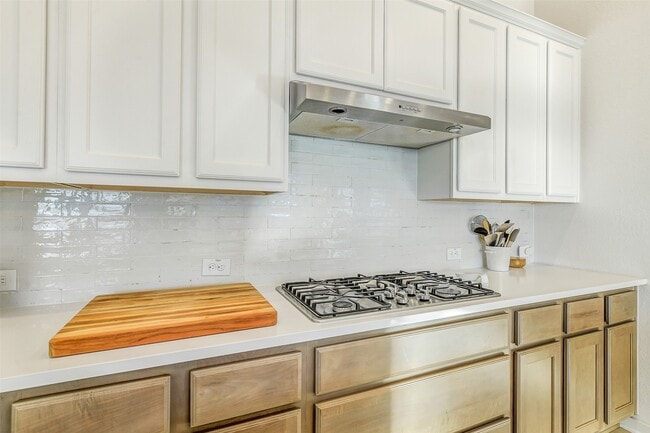 Building Photo - 27222 Lombard Wood Dr