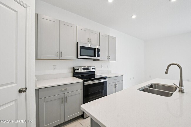 Building Photo - 277 Henrys Bluff Pl